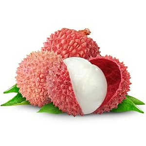 Fresh lychee fruits with peeled segments alongside a colorful tropical fruit punch, highlighting the exotic and refreshing flavor.
